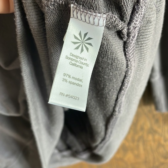 Athleta Gray Relaxed Sweatshirt - Picture 3 of 4